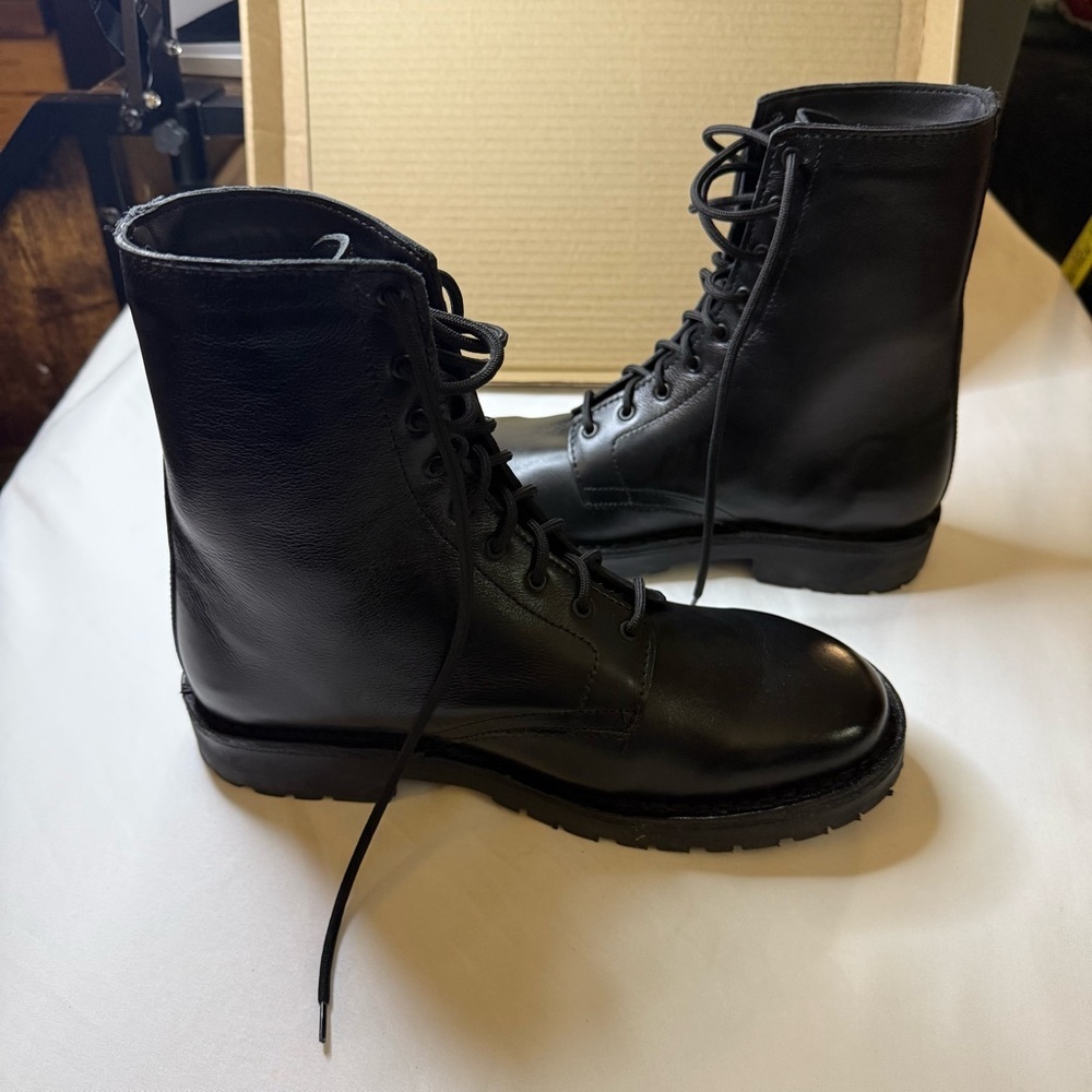 VELDSKOEN Move Me Ranger Boot Black Leather Black Sole Men’s 7 Women’s 9 EU 40 - Picture 3 of 16